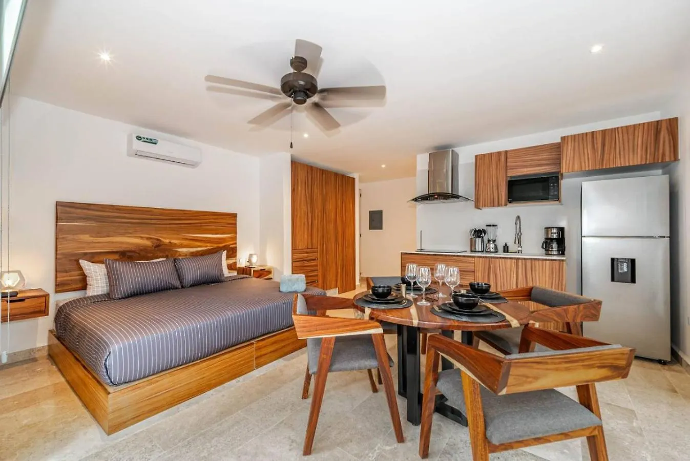 King Suite With Private Balcony, Gym, Rooftop Pool Tulum